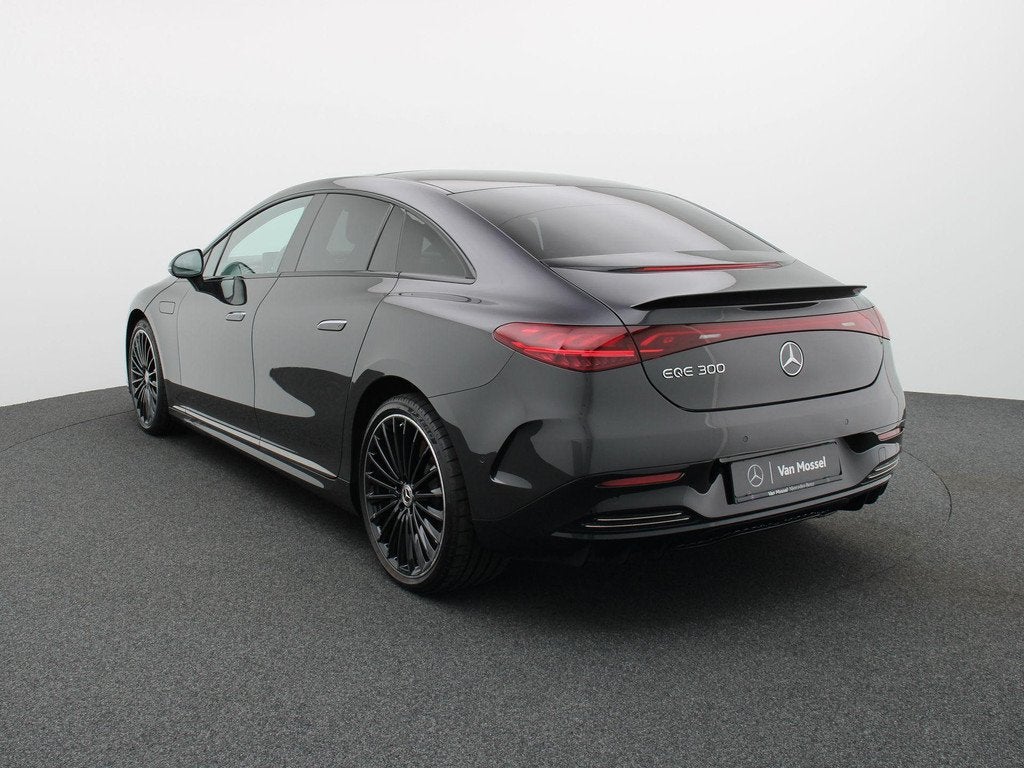 Mercedes-Benz EQE 300 AMG Line + AIRMATIC + LEDER + PANORAMI, Auto's, Mercedes-Benz, Automaat, Gebruikt, 626 km, https://public.car-pass.be/vhr/c7558dfa-fde7-4ba2-80a0-e0c7bf1fbaa3