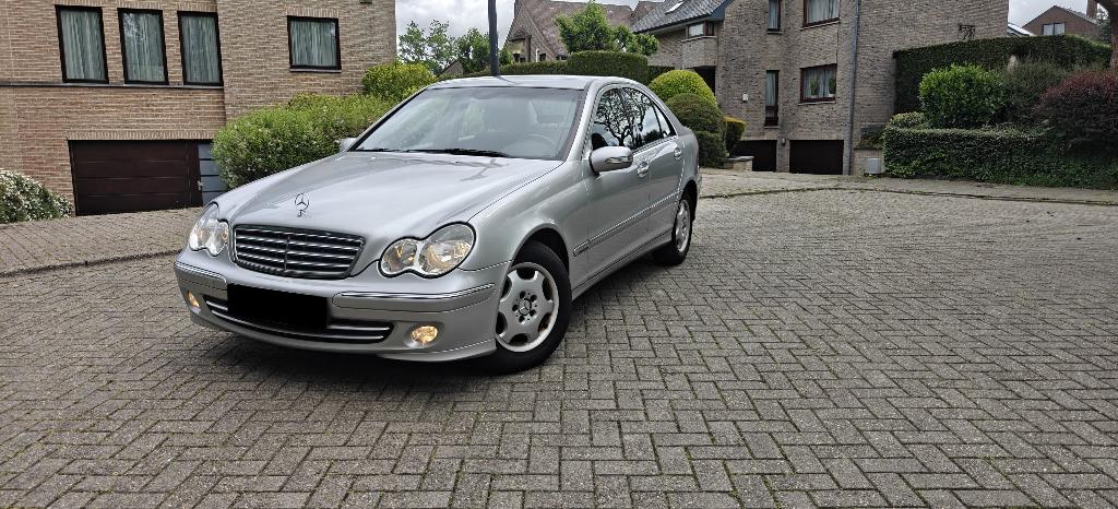 Mercedes C200 K 2004 187Km Automaat Airco Euro 4 CT BLANCO, Auto's, Automaat, Zwart, 4 cilinders, 1796 cc
