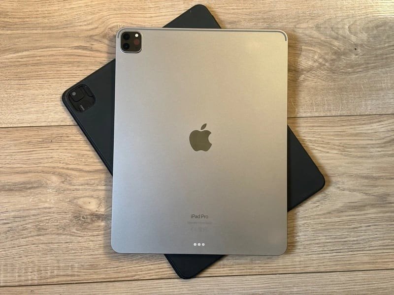 iPad Pro 13 pouces M2 - Wi-Fi + réseau cellulaire - 128 Go, Enlèvement ou Envoi