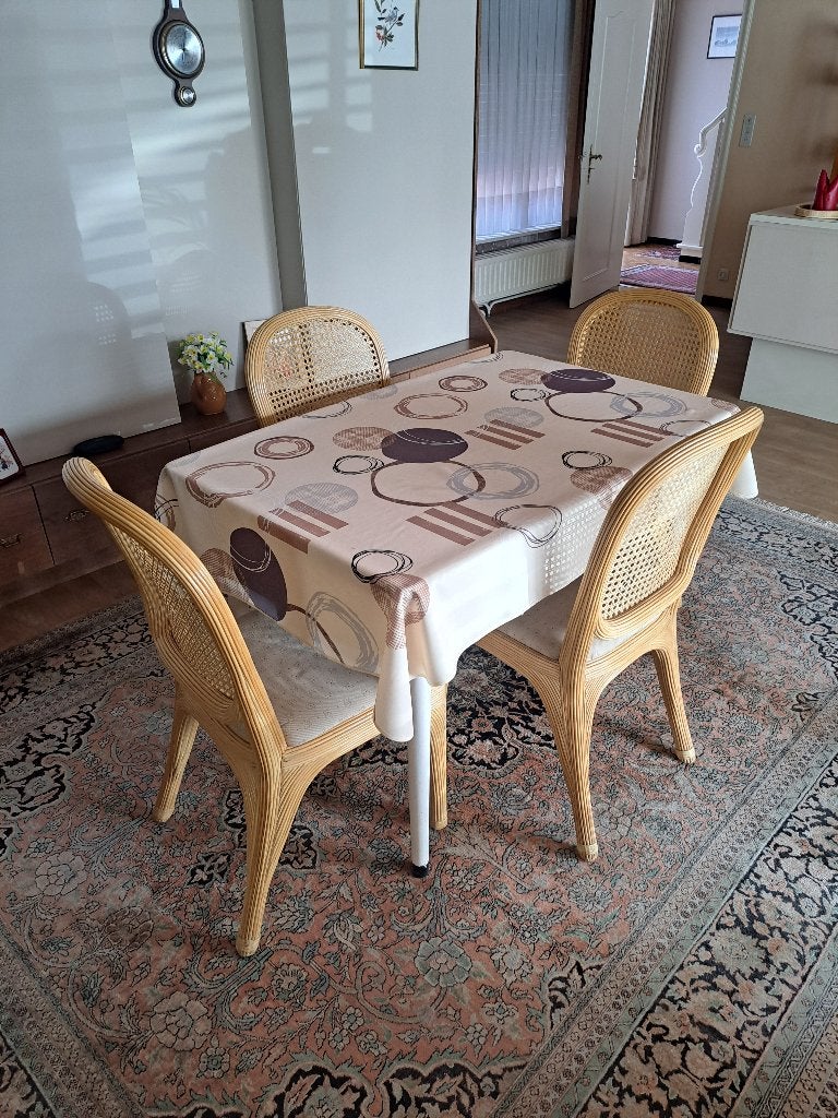 Tafel en stoelen, Huis en Inrichting, Ophalen