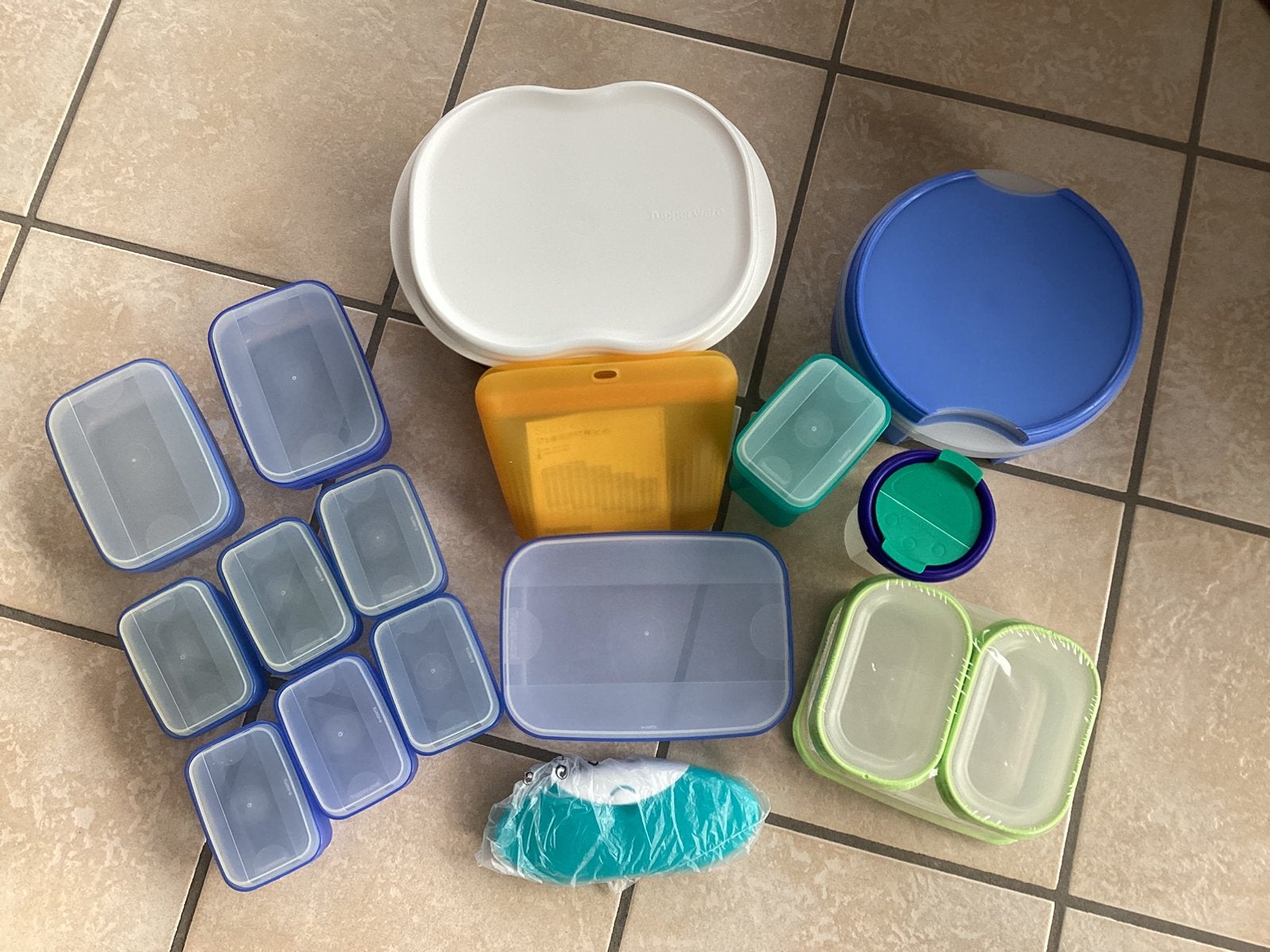 Lot de Tupperwares, Neuf, Enlèvement ou Envoi, Boîte de conservation, Avec couvercle