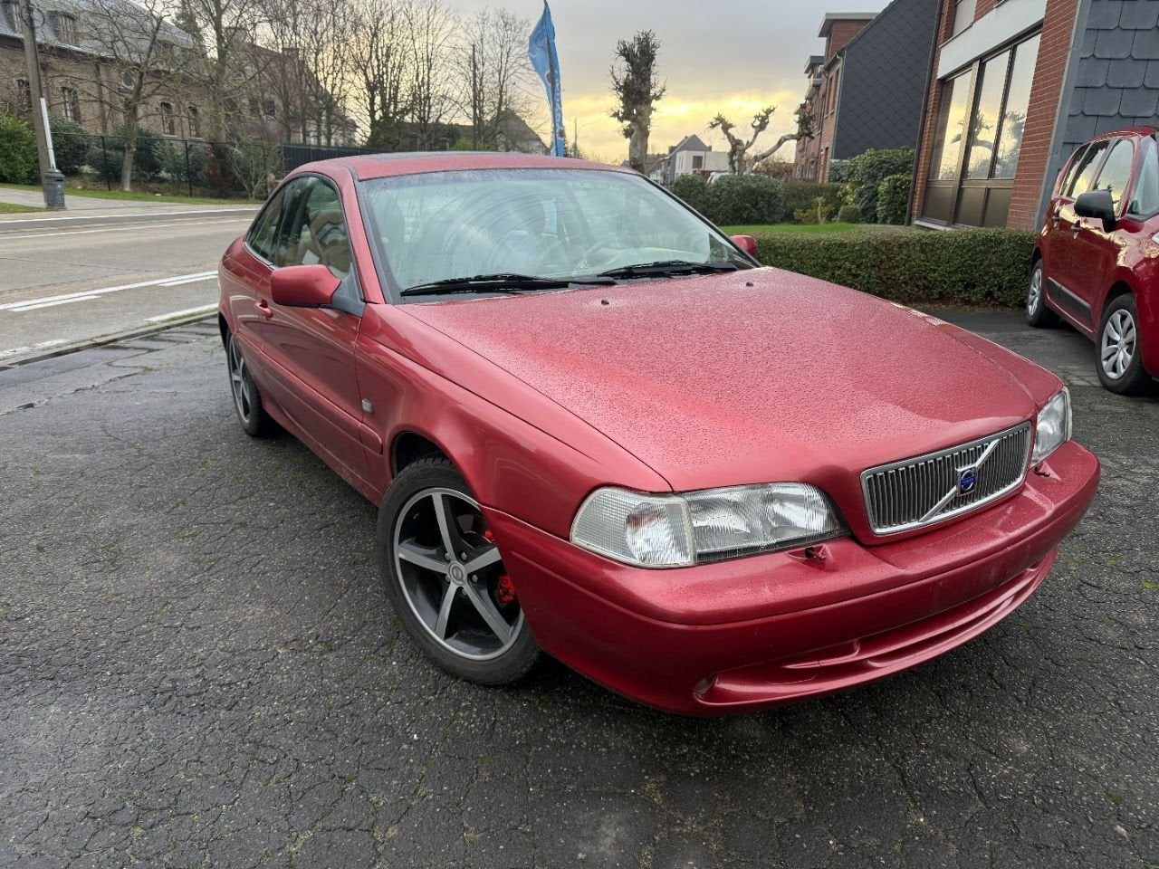 Volvo C70 2.4i 193PK (année de construction 2002), Achat, Attache-remorque, Entreprise, Boîte manuelle