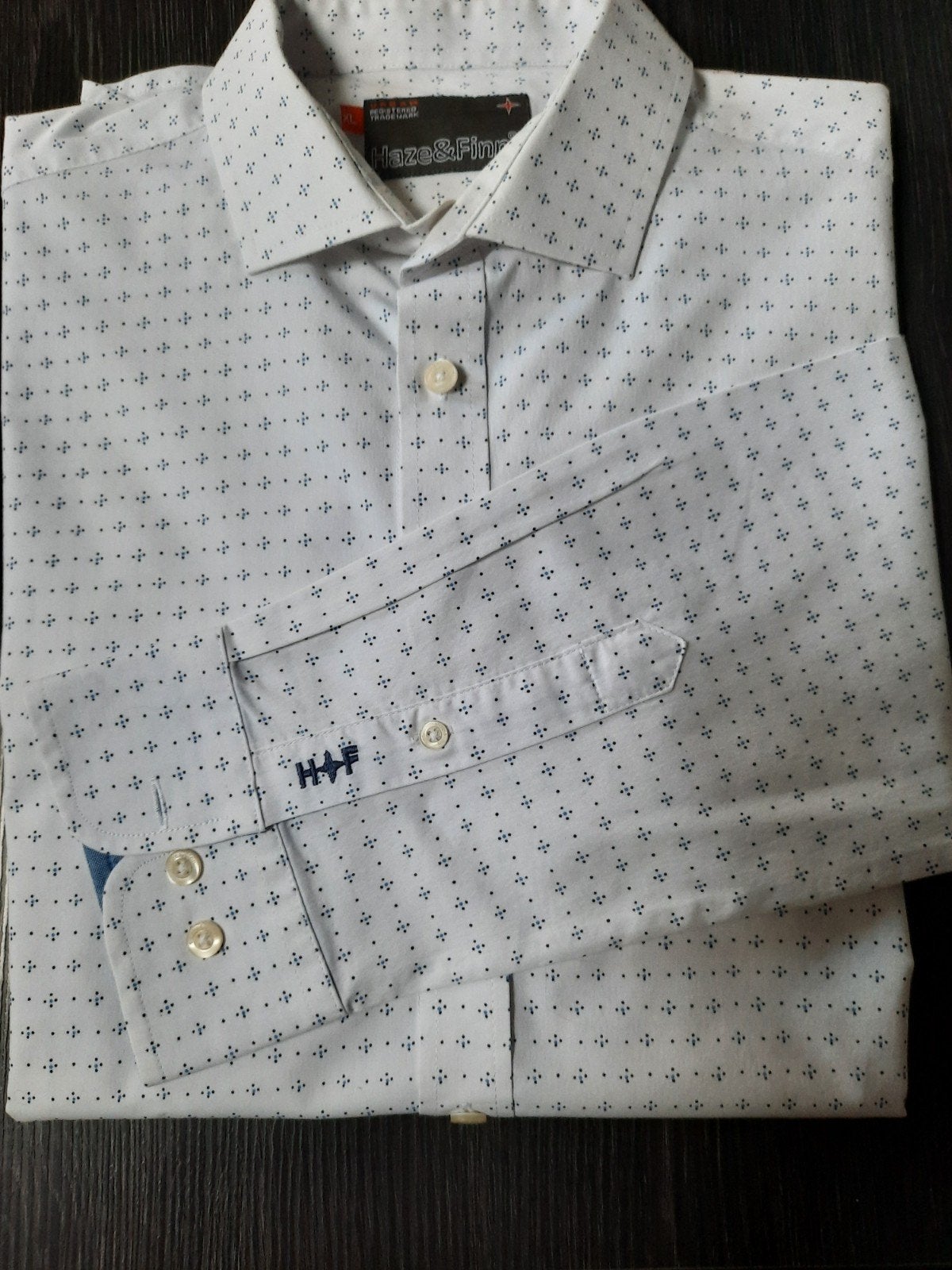 Wit herenhemd met licht blauwe fantasie, Vêtements | Hommes, Chemises, Enlèvement