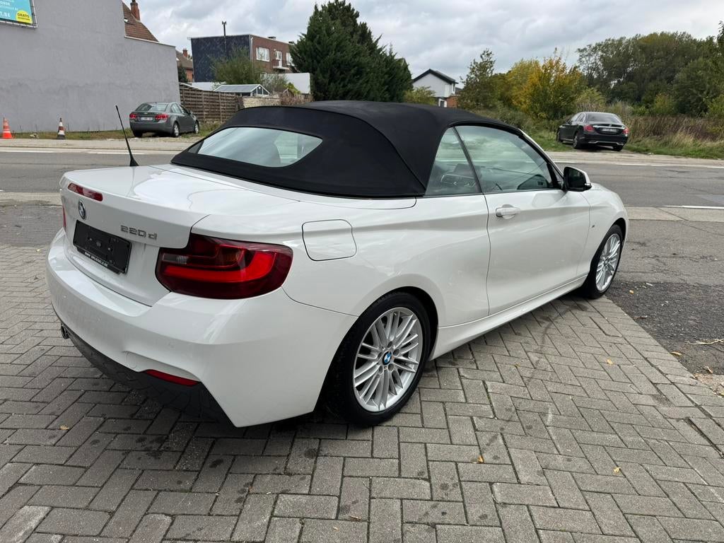 À vendre TEKOOP BMW 220 D pak M  30000 km !!!!!!!, Auto's, Audi, Automaat, Achterwielaandrijving, Cabriolet, Wit