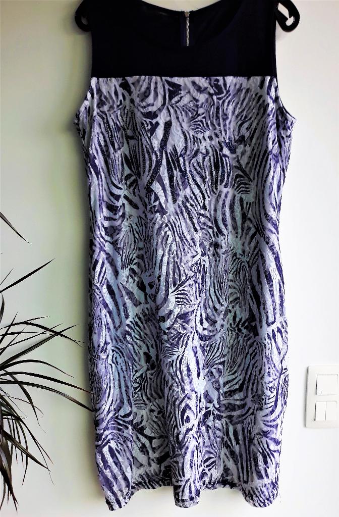 kleed wit blauw met glitters zebra maat 46, Kleding | Dames, Jurken, Ophalen of Verzenden, Maat 46/48 (XL) of groter, Blauw