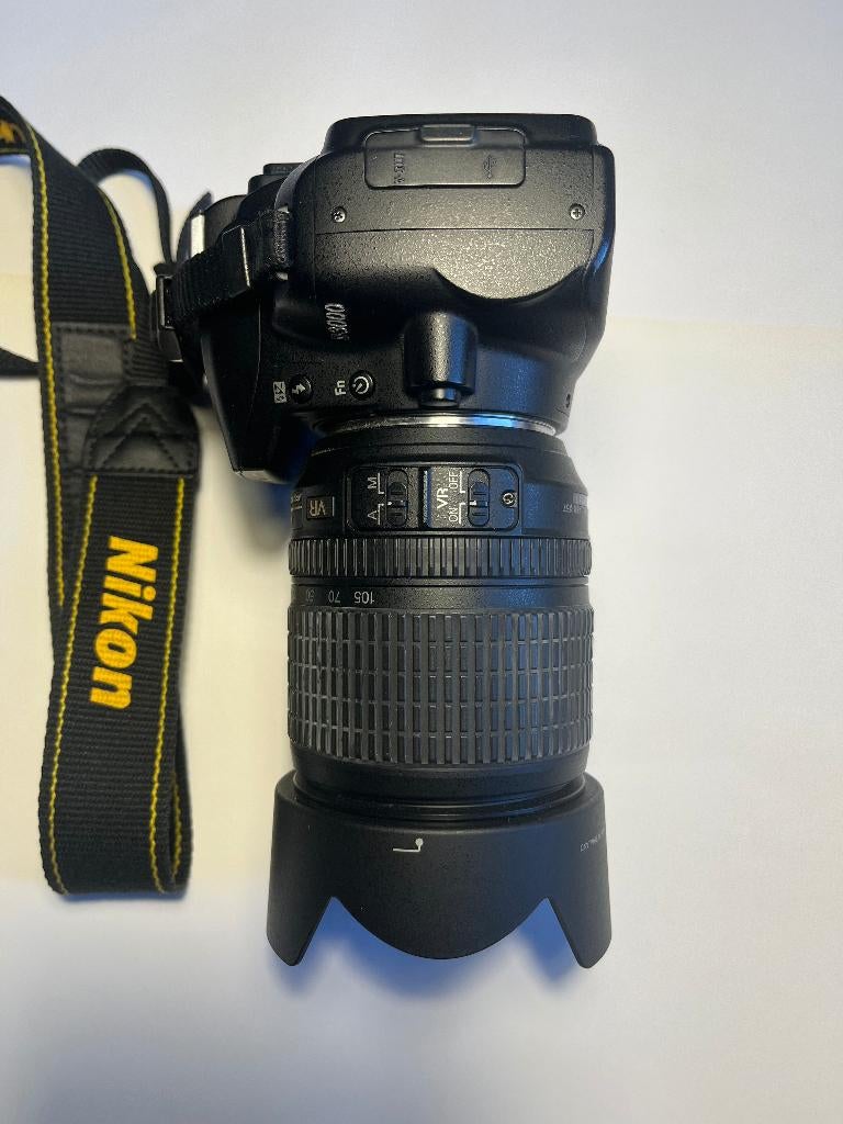 Nikon D3000 DSLR with AF-S Nikkor 18-105mm Lens, Ophalen, Zo goed als nieuw, Nikon