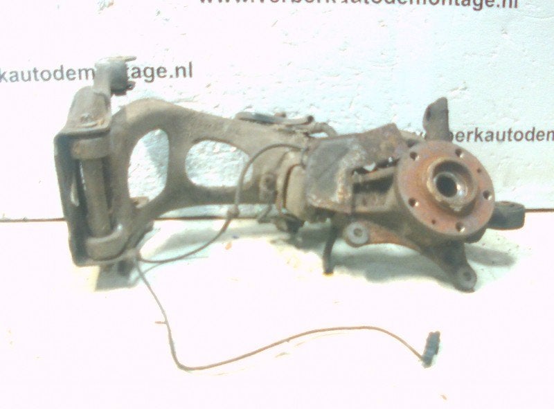 EMBOUT ESSIEU BOITIER SUPPORT AVANT GAUCHE 407 (6C / J), Kontakt-peugeot@peugeot.com, Utilisé, Peugeot Deutschland GmbH, Bahnhofsplatz
65423  Rüsselsheim, DE