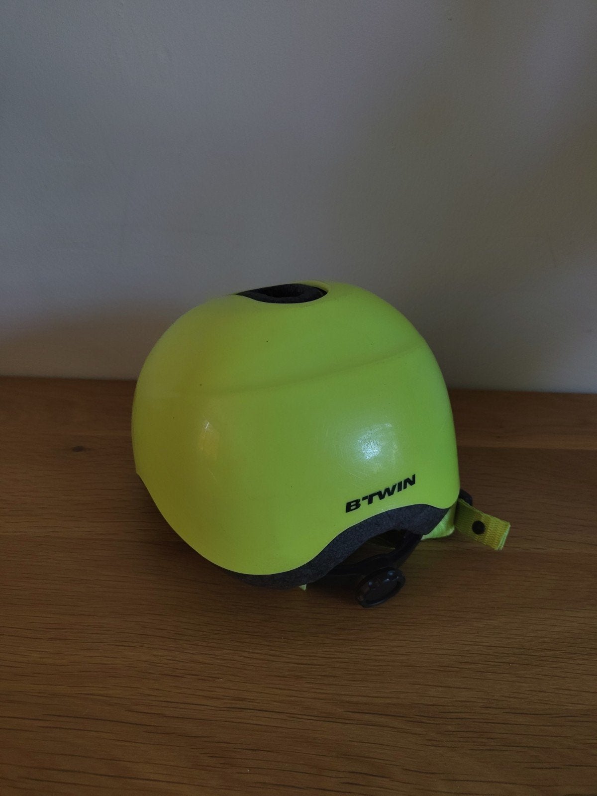 Kinderhelm baby btwin, Fietsen en Brommers, Fietsaccessoires | Fietshelmen, Ophalen of Verzenden