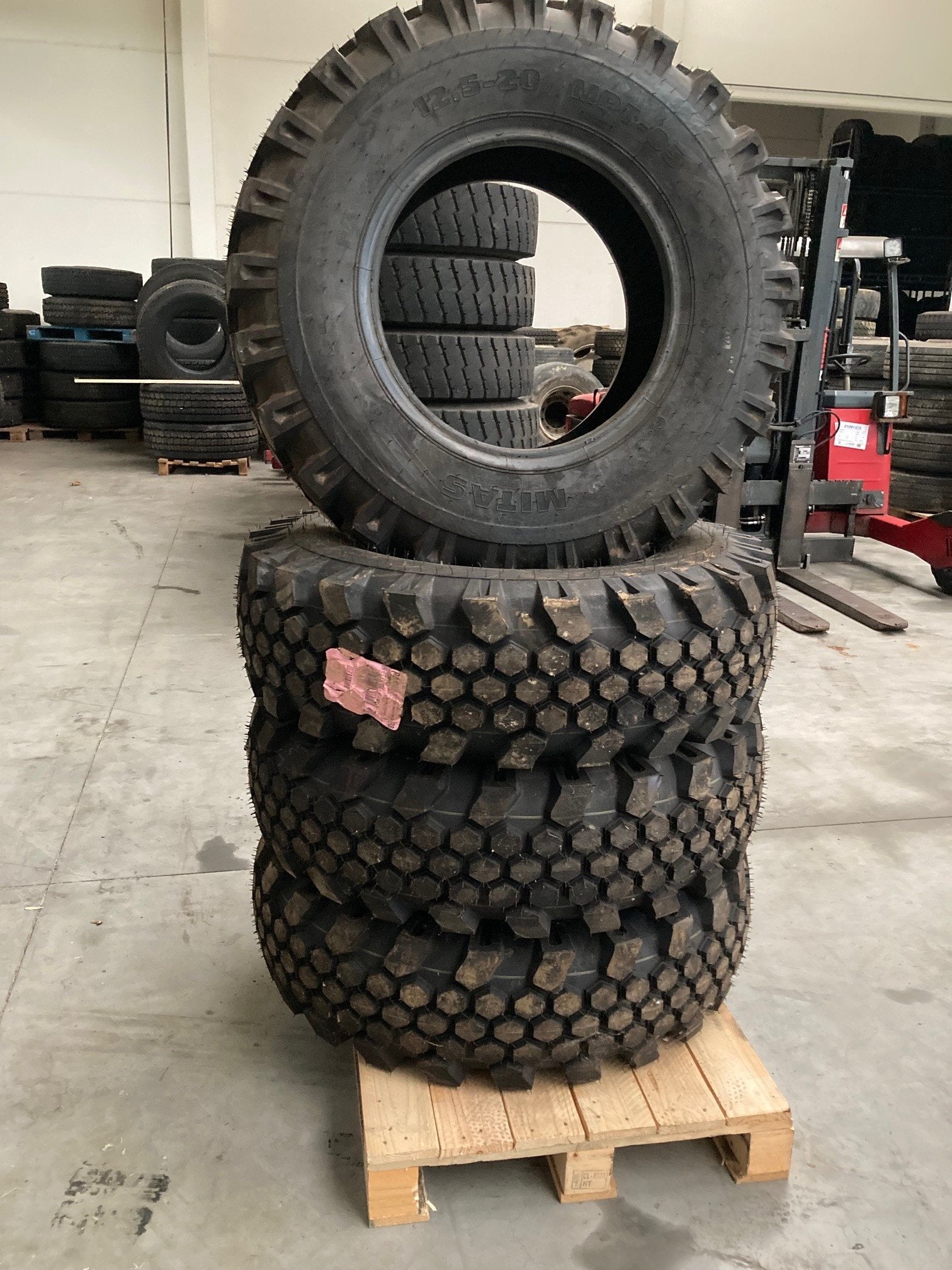 Banden 12.5R20, Gebruikt, Overige merken, Overige Auto-onderdelen