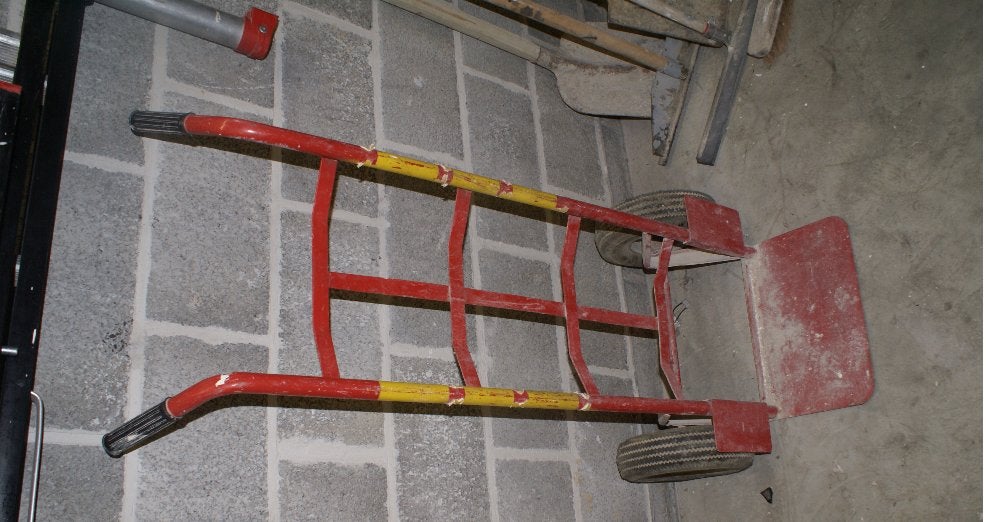 SACRIFIE DIABLE CHARGES LOURDES 38 €, Bricolage & Construction, Enlèvement, Diable
