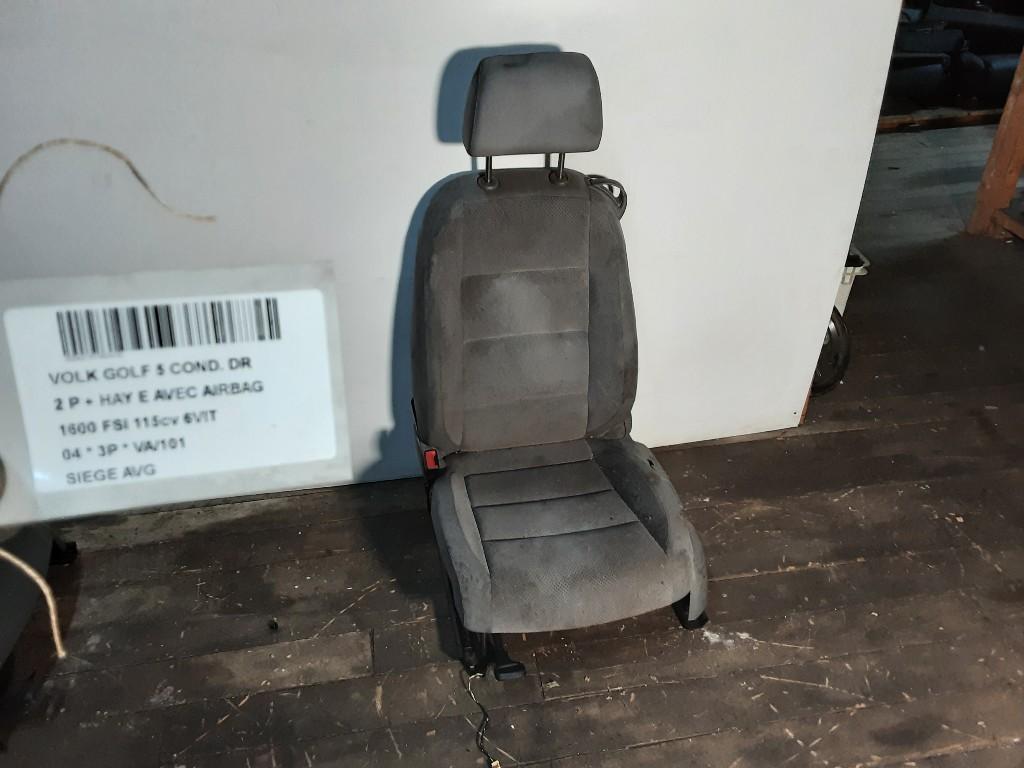 STOEL LINKS VOOR Volkswagen Golf V (1K1) (1K3881105BM), Gebruikt, Volkswagen, Mevr. I. Hauben, Rue de l'Espoir 34 34
4030  GRIVEGNÉE, BE