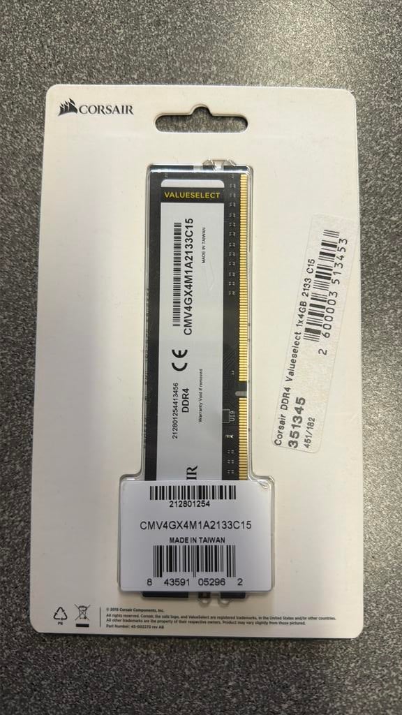 Corsair DDR4 4GB 2133MHz Desktop RAM – ValueSelect, Computers en Software, Ophalen of Verzenden, Zo goed als nieuw, DDR4, Desktop