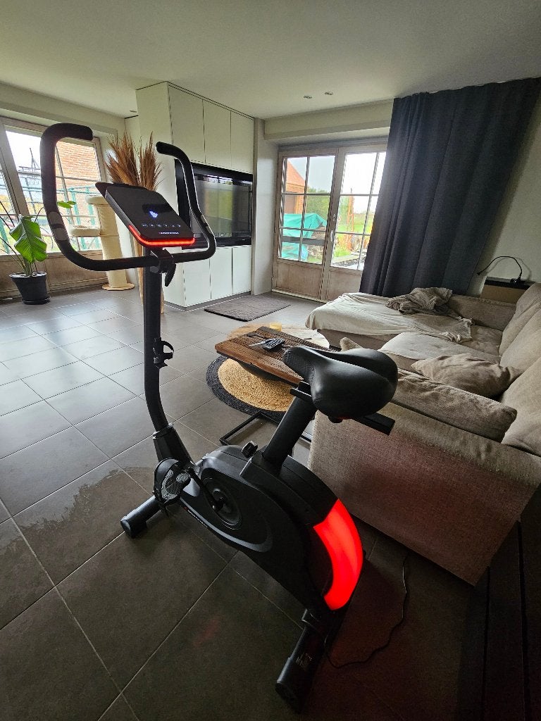 Hometrainer van Sportstech, model ESX600, Enlèvement, Utilisé, Jambes, Vélo d'appartement