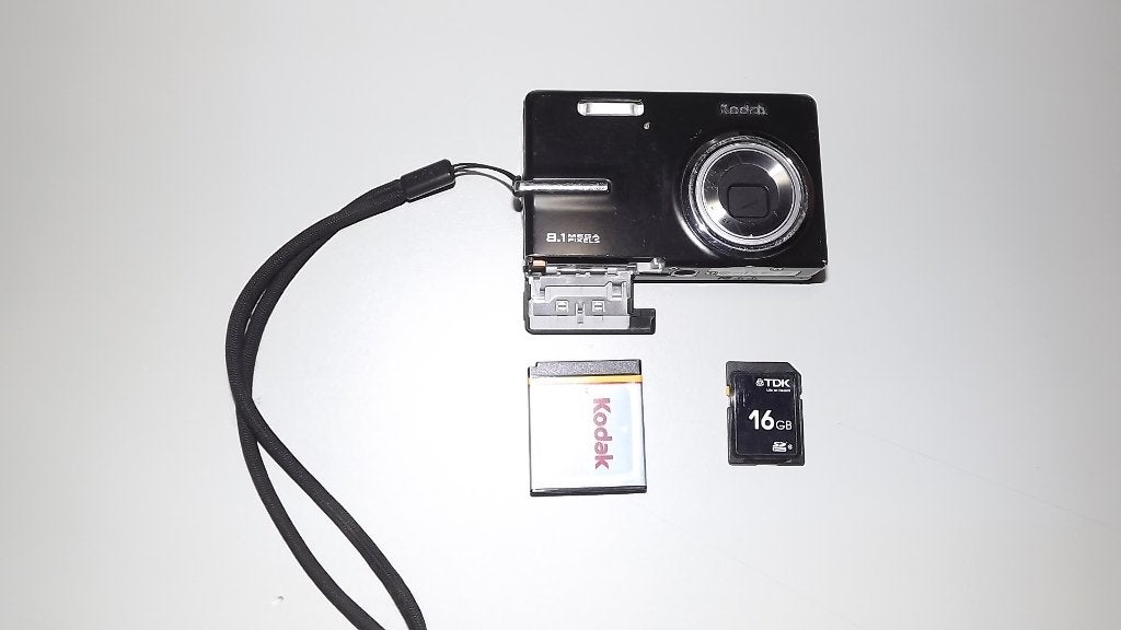 KODAK EASYSHARE M893, Audio, Tv en Foto, Fotocamera's Digitaal, 8 megapixels, Gebruikt, Ophalen of Verzenden, Ingebouwde flitser