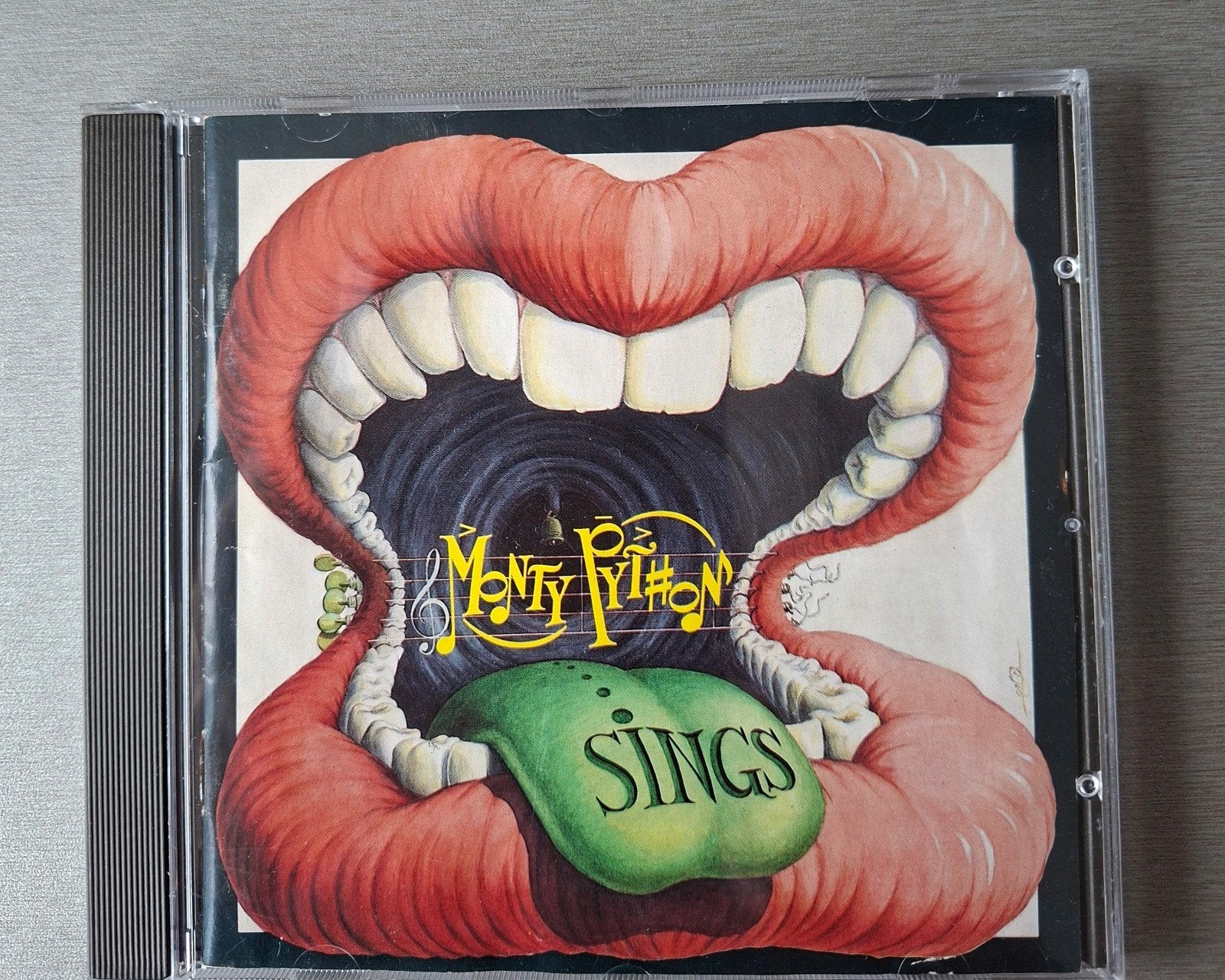 Cd. Monty Python. Sings., Cd's en Dvd's, Ophalen of Verzenden, Gebruikt