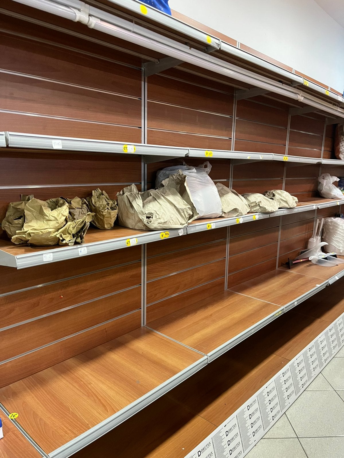 Winkel rekken, Ophalen, Zo goed als nieuw