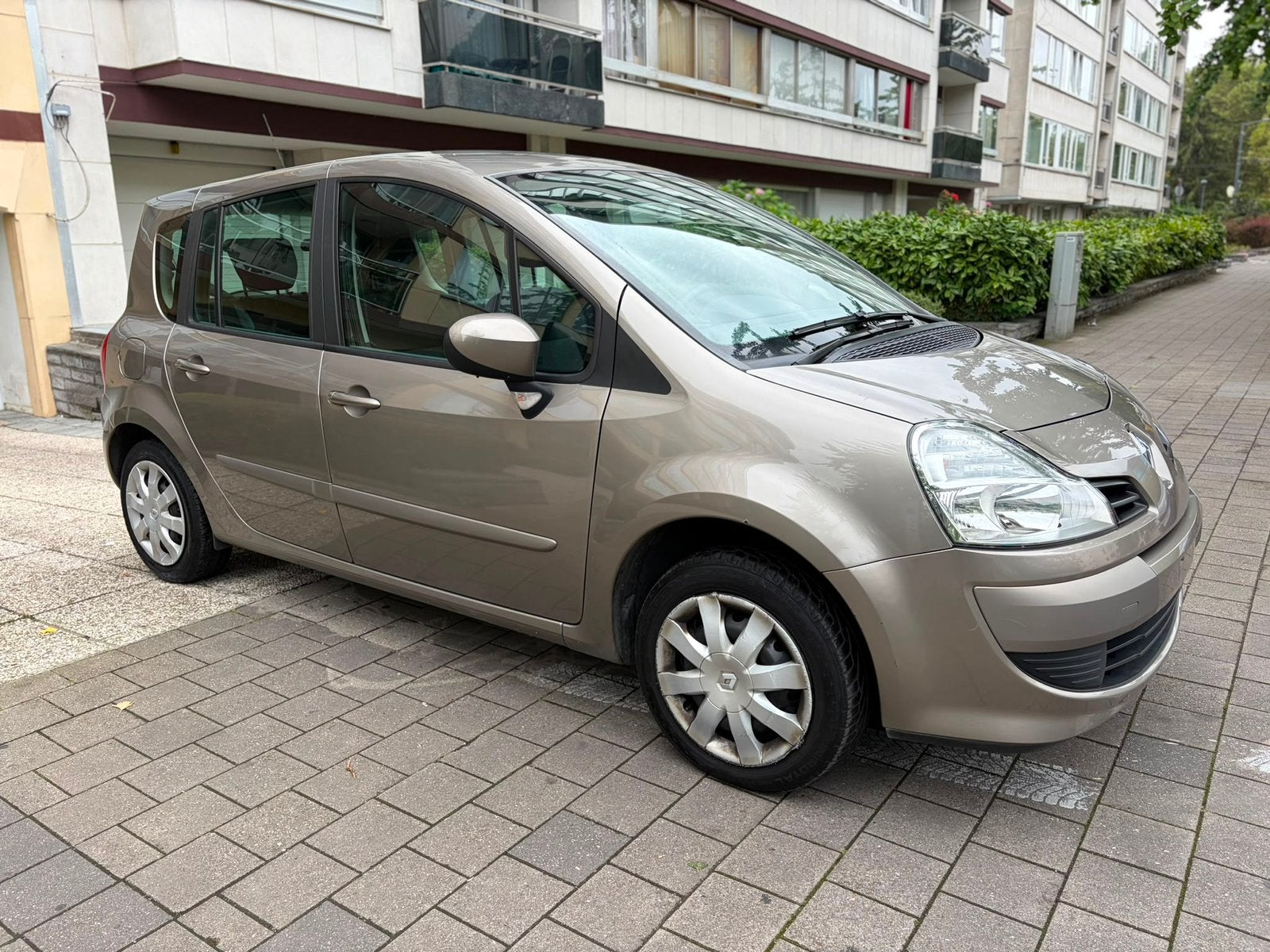 Renault modus essence prêt à immatriculer, Entreprise, Boîte manuelle, 5 portes, Sièges massants