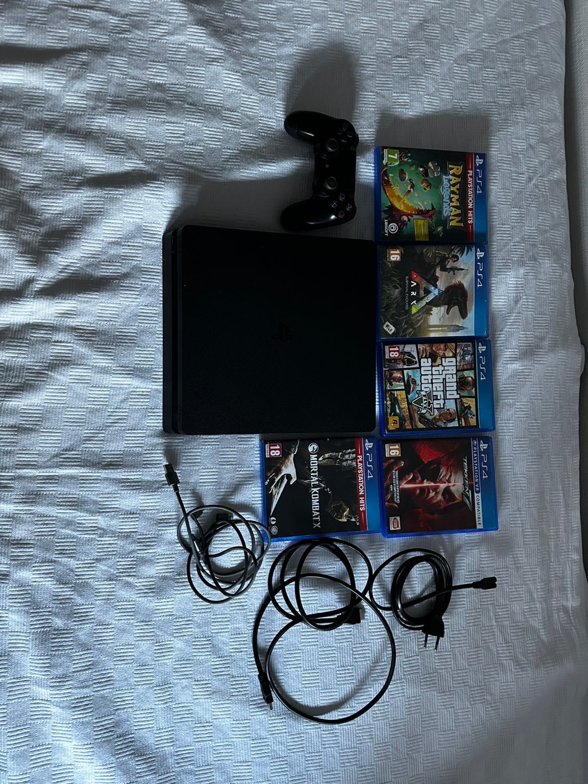 Ps4-BUNDEL met 1 controller en 5 games, Games en Spelcomputers, Spelcomputers | Sony PlayStation 4, Ophalen, Zo goed als nieuw