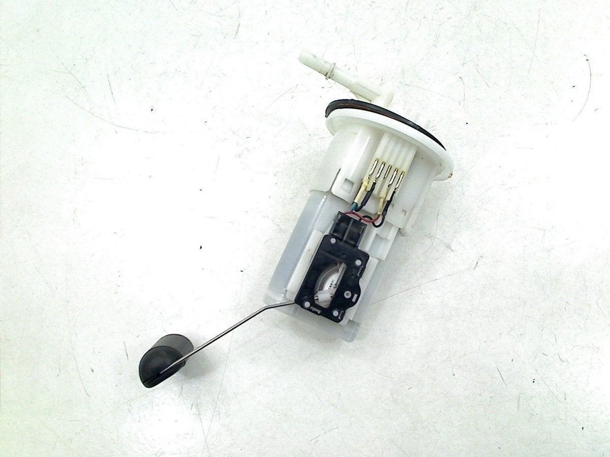 POMPE CARBURANT C MT 09 2021-2023 (MT09 B7N) (1RC-13907-10), Dhr. S. di Majo, Utilisé, Info@cama-motorparts.nl, P.J. Troelstraweg 8 8
3144 CX  MAASSLUIS, NL