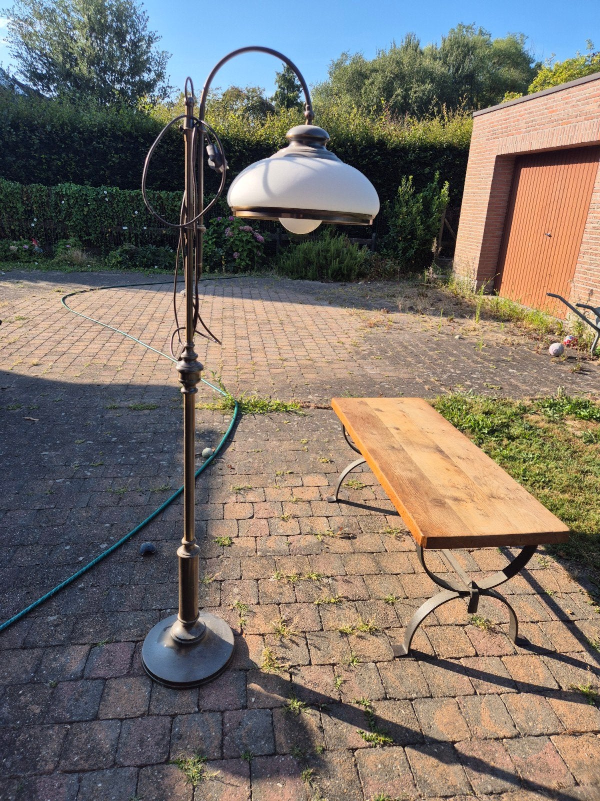 staanlamp en salon tafel, Huis en Inrichting, Ophalen
