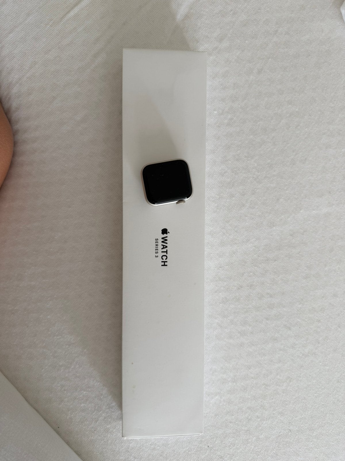 apple watch se (gen 2), Enlèvement, Comme neuf