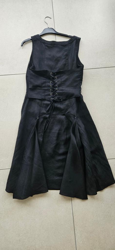 Linnen korsetjurk van But where is the sun?, Kleding | Dames, Jurken, Zo goed als nieuw, Maat 36 (S), Zwart, Onder de knie, Ophalen