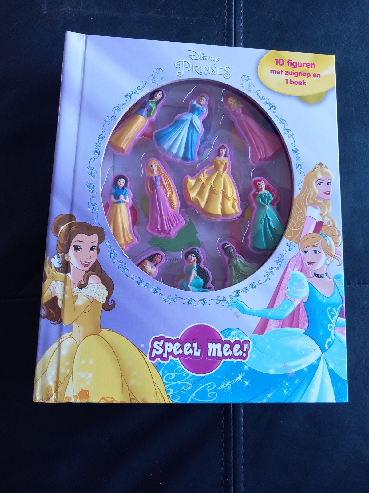 Speelgoed meisje, Enlèvement, Fille