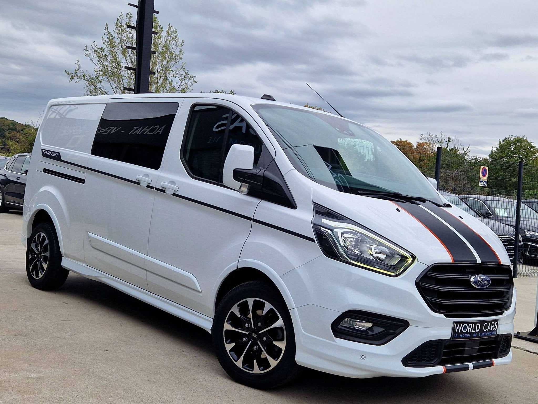 Ford Transit Custom 2.0 TDCi L2H1 Sport Multi S/S - TVAC/BTW, Autos, Cuir, Achat, 6 portes, Euro 6