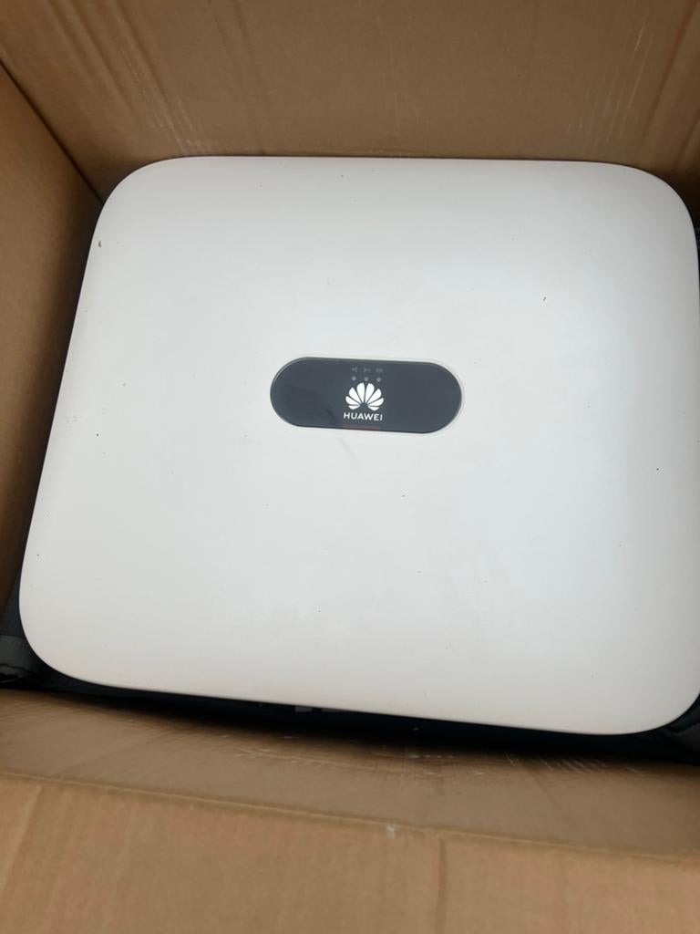 Onduleur hybride Huawei SUN2000-4KTL-M1, Enlèvement, Comme neuf