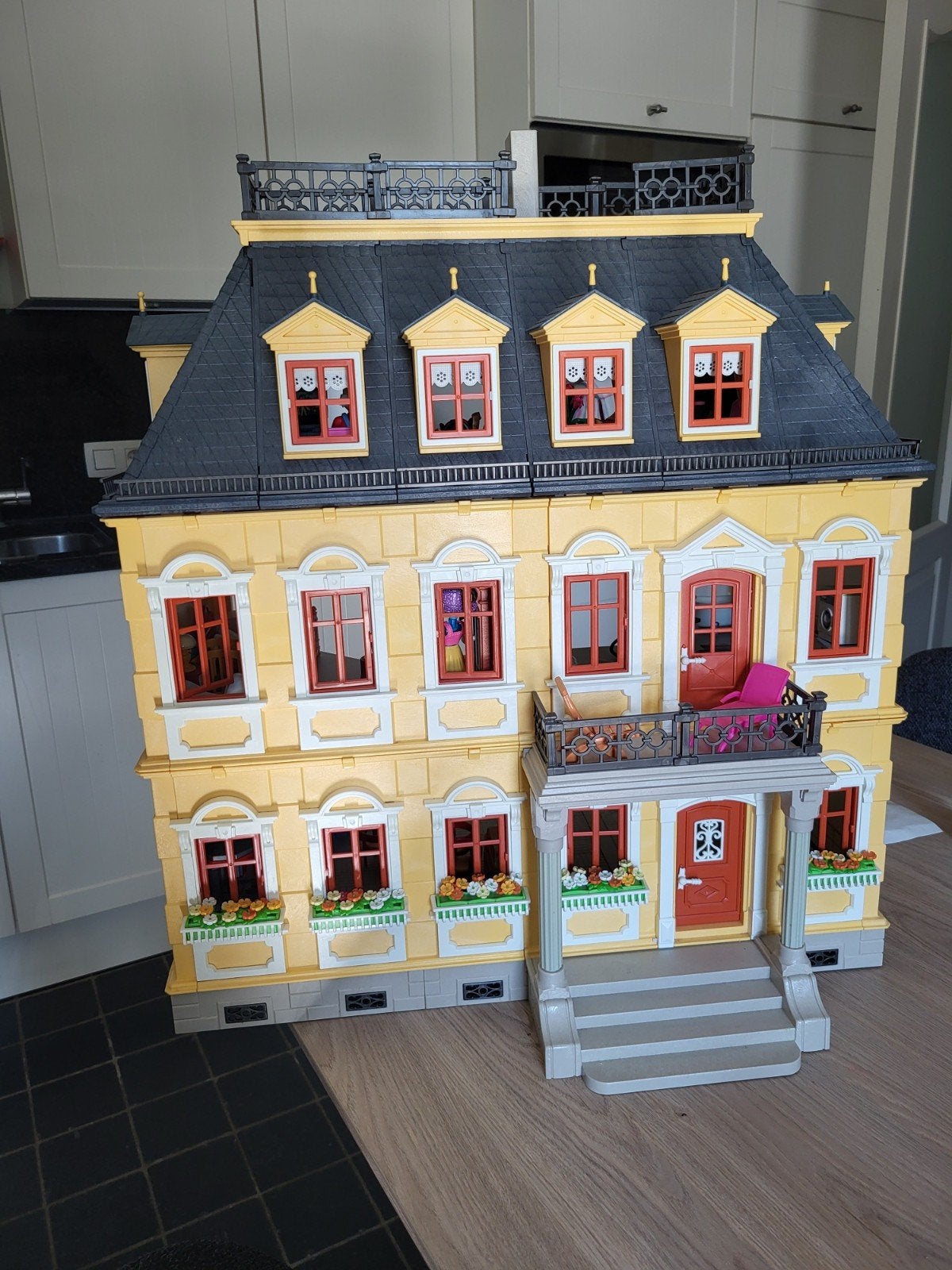 Magnifique manoir nostalgique Playmobil (5301) — meublé, Enlèvement, Comme neuf, Maison de poupées