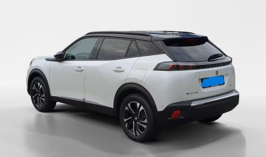 Peugeot e2008 GT, Auto's, Peugeot, Zwart, Wit, Elektrisch, 5 zetels