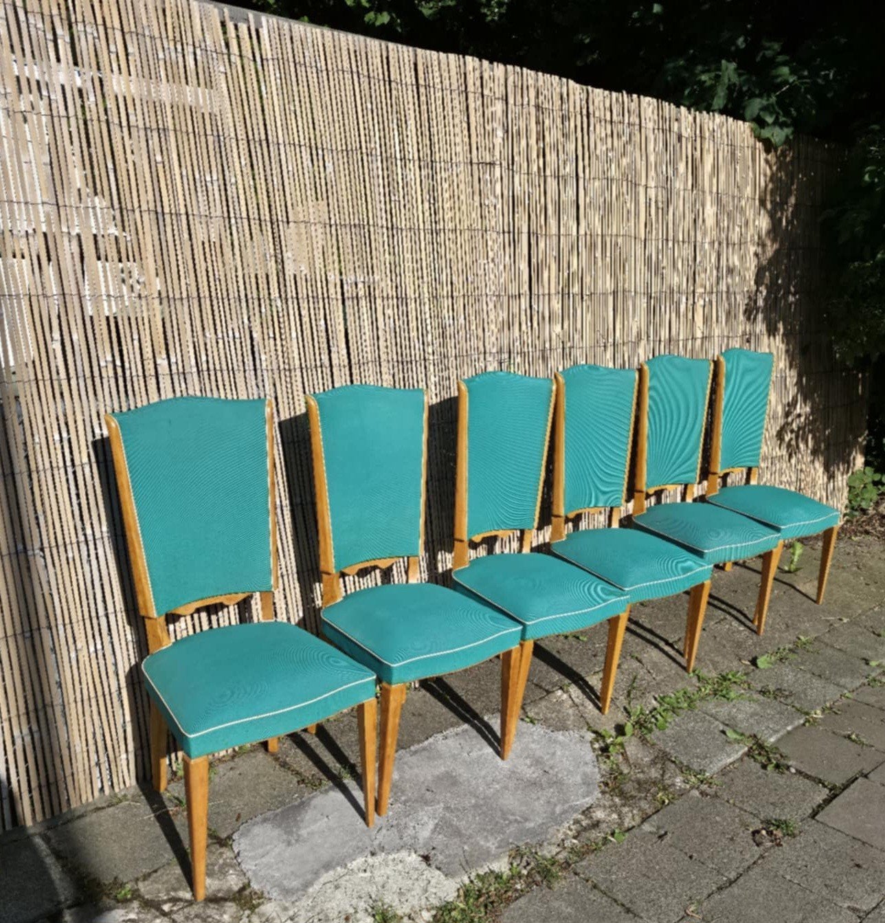 Lot 6 chaises 1930, Enlèvement, Une