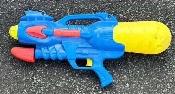 waterpistool (groot), Ophalen