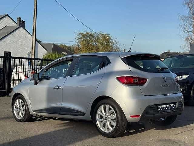 Renault Clio 0.9 TCe LIMITED / NAV / CARPLAY / AIRCO /, Autos, Argent ou Gris, Achat, 898 cm³, Euro 6