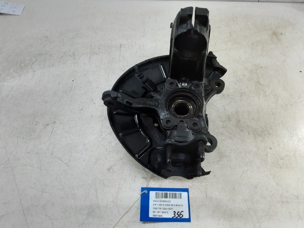 MOYEU DE ROUE AVANT GAUCHE Volkswagen Scirocco (137 / 13AD), Autos : Pièces & Accessoires, Utilisé, Volkswagen