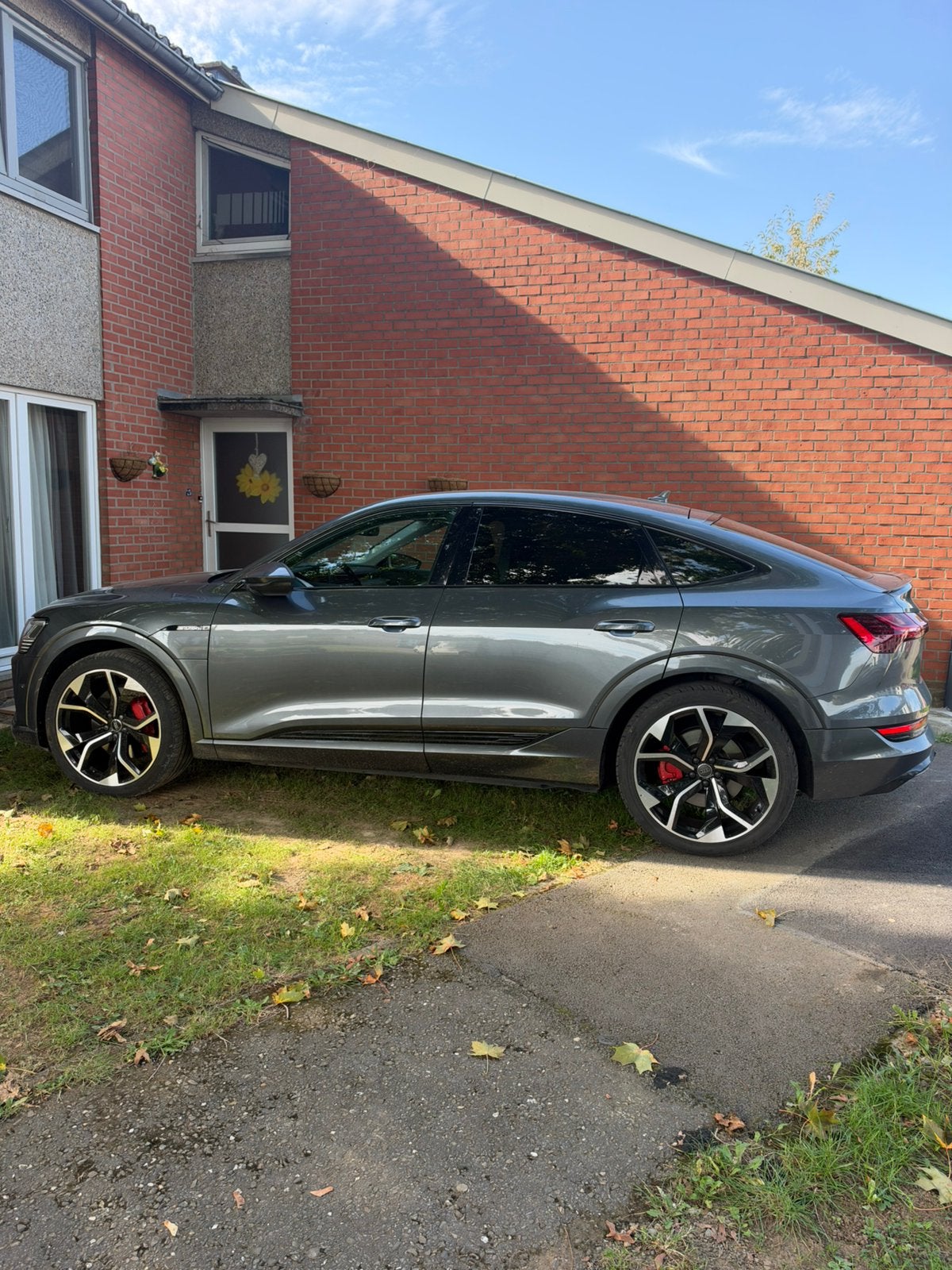 Q8 e tron s line sportback, Autos, Achat, Entreprise, Q8 e-tron, Électrique