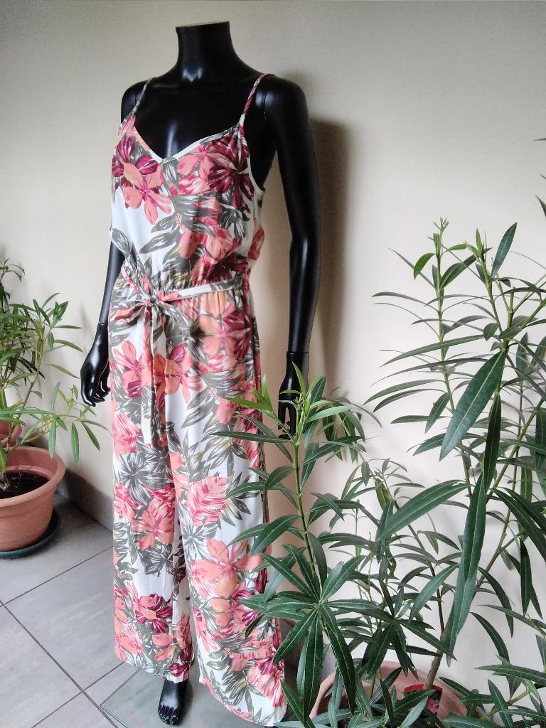 Prachtige zomerse jumpsuit met wijde broekspijpen, Kleding | Dames, Jumpsuits, Verzenden, Zo goed als nieuw, Maat 36 (S)