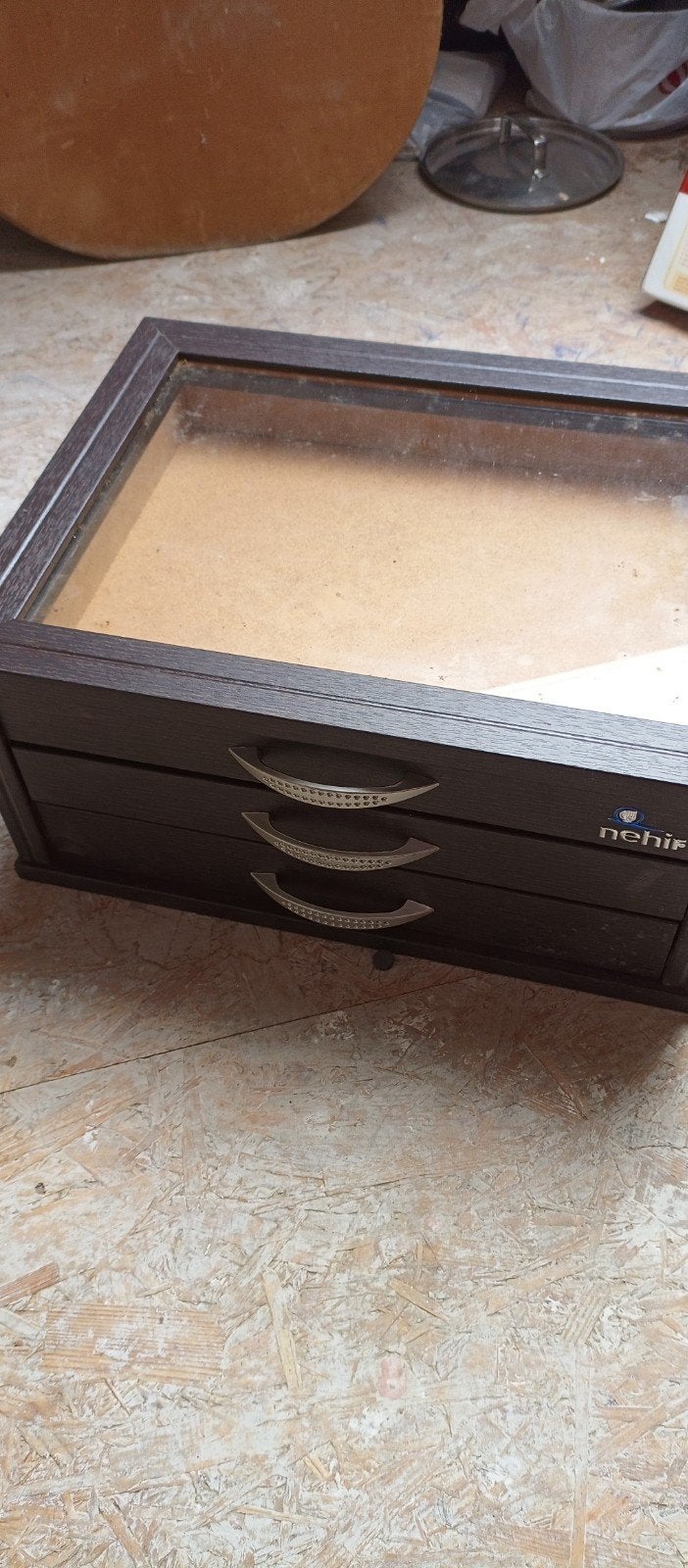 Accessoires kast, Ophalen