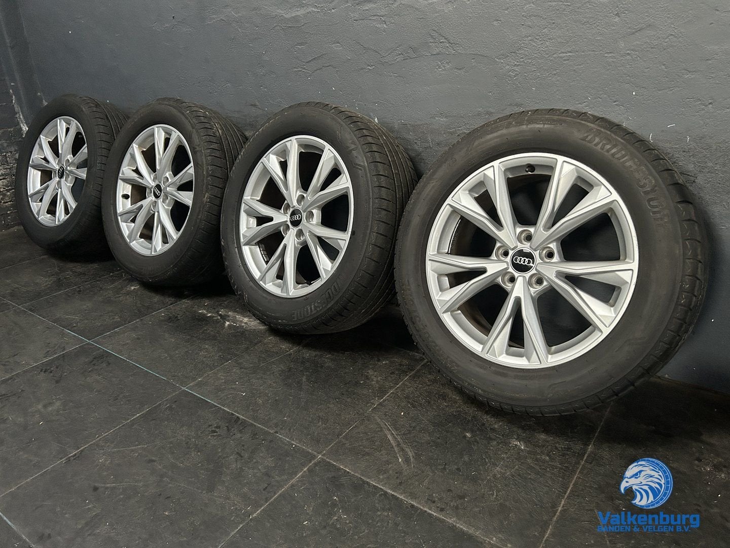 6mm! Originele Audi Q3 F3 83A 18 inch velgen 5x112 zomerband, Pneus et Jantes, Véhicule de tourisme, Pneus été, -