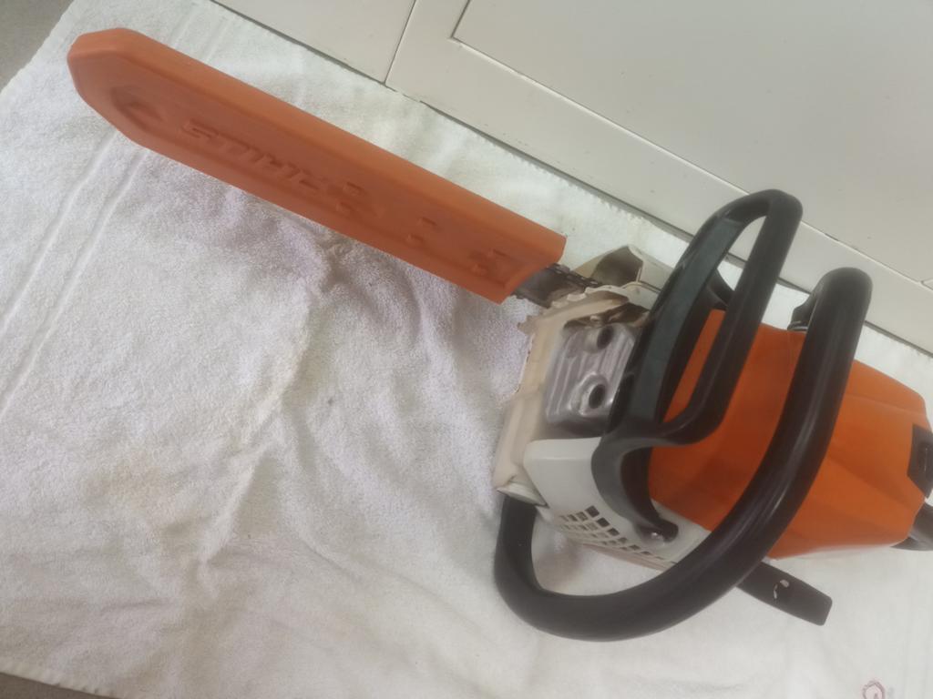 Stihl MS 211 C kettingzaag – volledig nagezien – €325Te koop, Enlèvement ou Envoi, Tronçonneuse