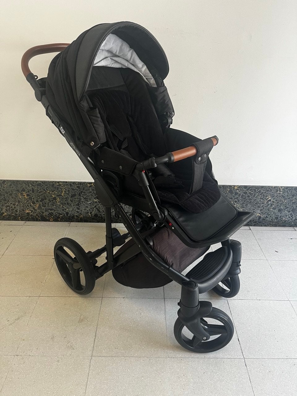 Mutsy IGO 3-in-1 kinderwagen/complete set, Ophalen, Zo goed als nieuw, Kinderwagen, Mutsy