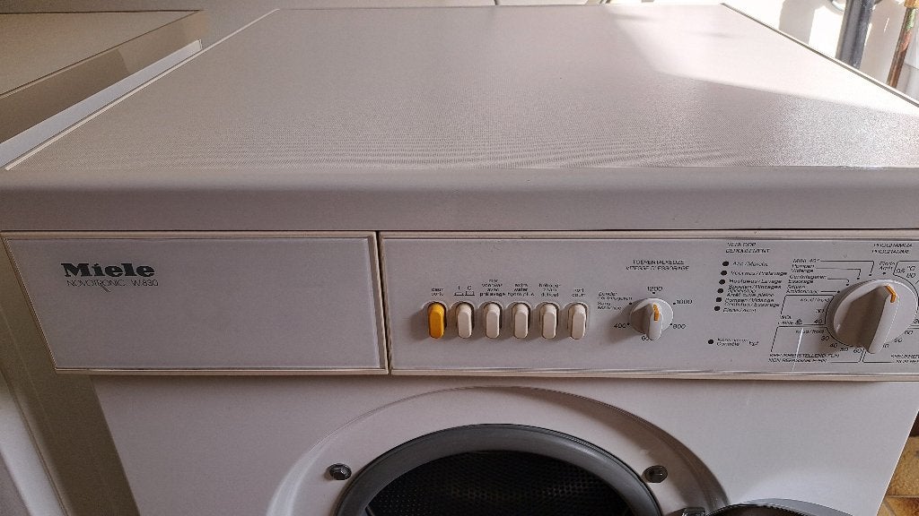 Machine à laver Vintage Miele Novotronic W830 Fonctionnelle, 4 à 6 kg, Programme court, Comme neuf, Chargeur frontal