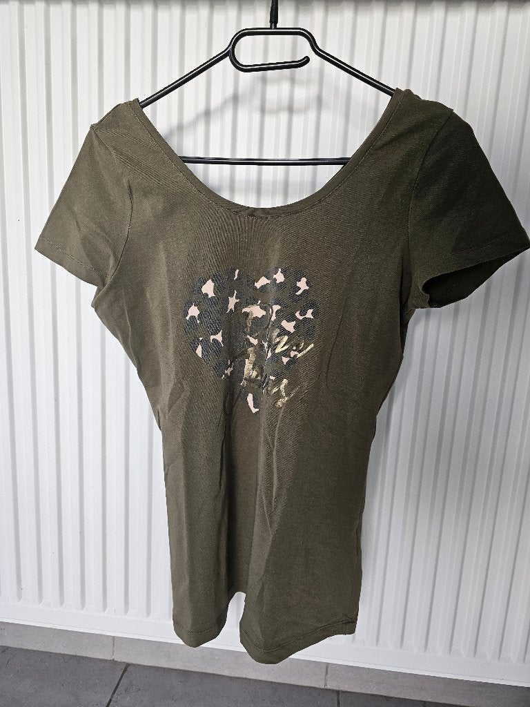 donkergroene T-shirt met print, Vêtements | Femmes, T-shirts, Taille 42/44 (L), Manches courtes, Enlèvement ou Envoi, Vert