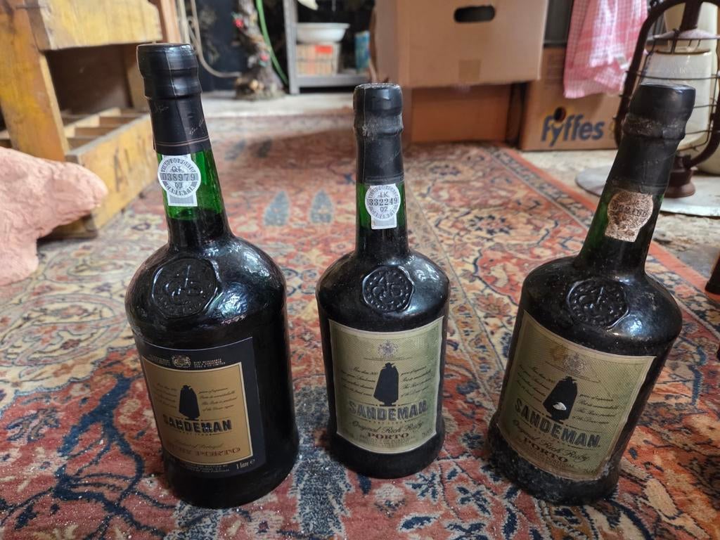 Lot bouteilles porto neuves Sandeman, Ophalen, Port