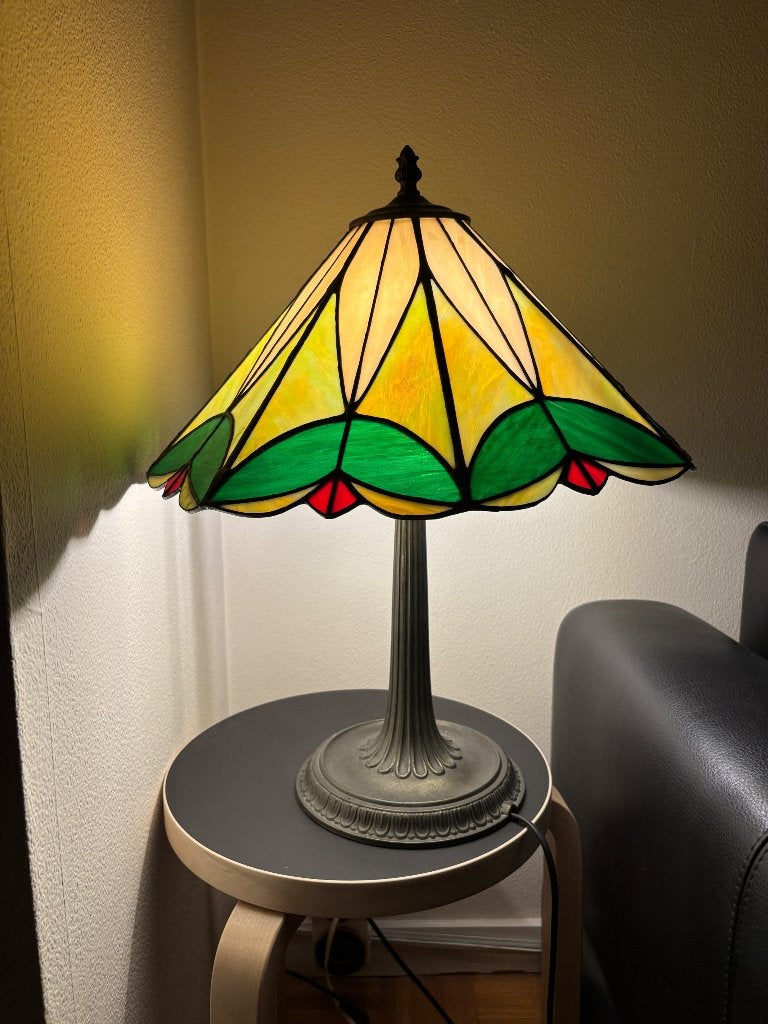 Lampe avec abat-jour en vitraux, Maison & Meubles, Enlèvement, Utilisé, Verre, Multicolore