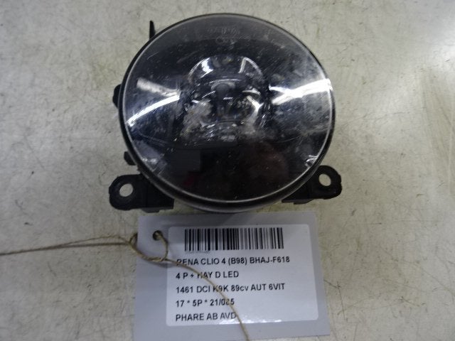 ANTI BROUILLARD AVANT DROIT Renault Clio IV (5R) (90087757), Renault, Utilisé, Peter-Huppertz-Straße 5
51063  Köln, DE, Dialog.deutschland@renault.de