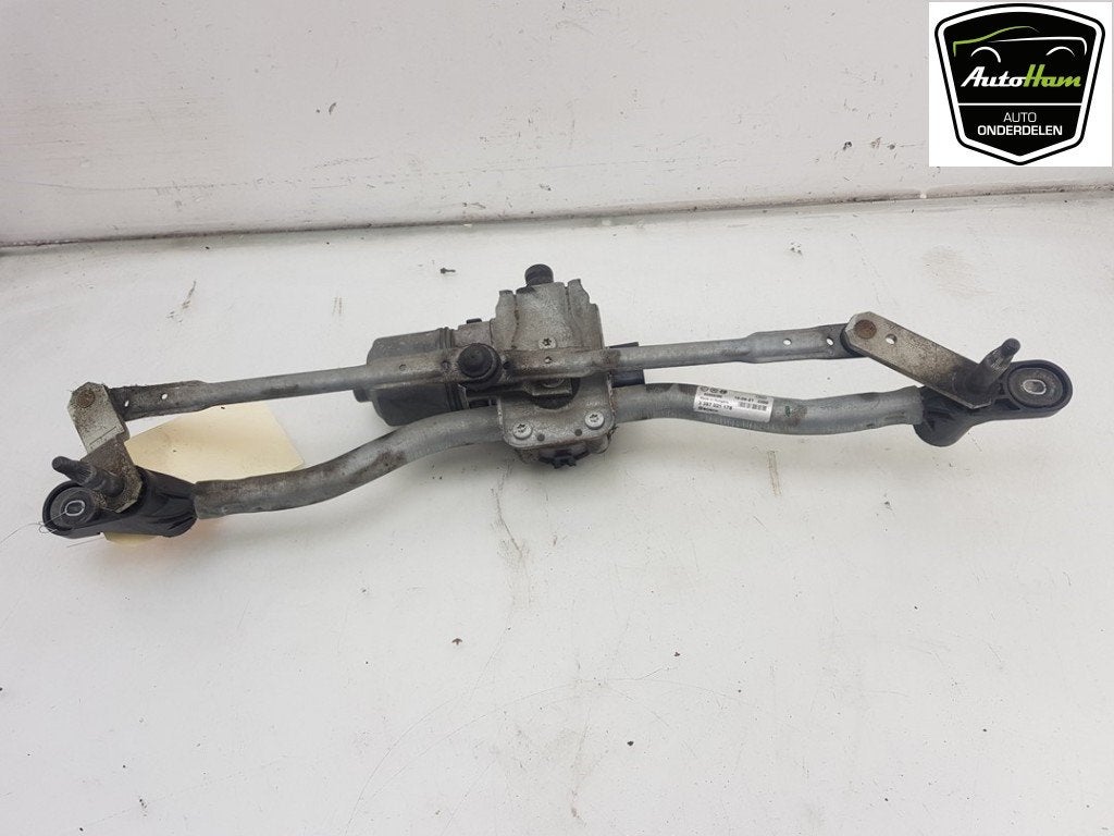 MOTEUR + TRINGLERIE ESSUIE GLACE AVANT Giulietta (940), Robert Bosch AG, Utilisé, Alfa Romeo, Robert-Bosch-Allee 1
74232  Abstatt, DE