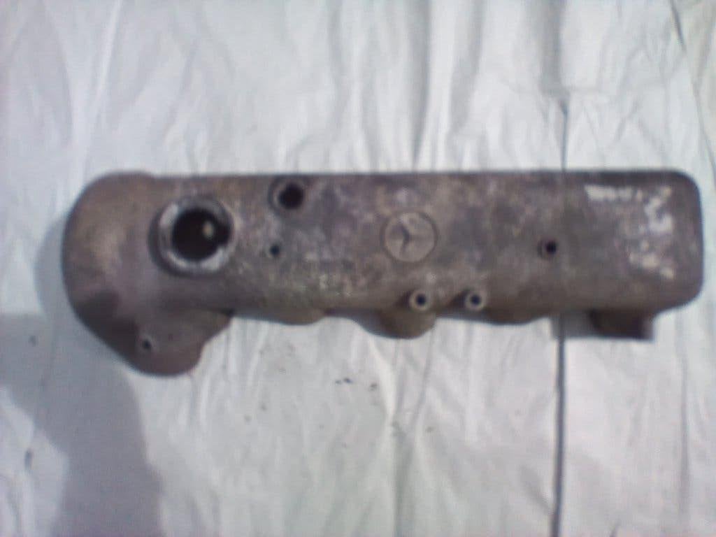 CACHE SOUPAPES MOTEUR MERCEDES ANNEES 60., Autos : Pièces & Accessoires, Enlèvement, Mercedes-Benz, Capot moteur