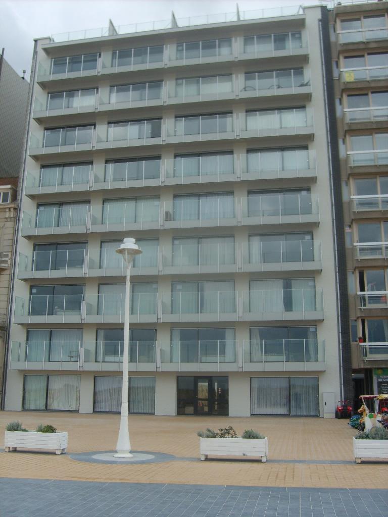 Nieuwpoort : appartement te huur midden op de Zeedijk., Vakantie, Antwerpen of Vlaanderen, Appartement, 1 slaapkamer, Overige