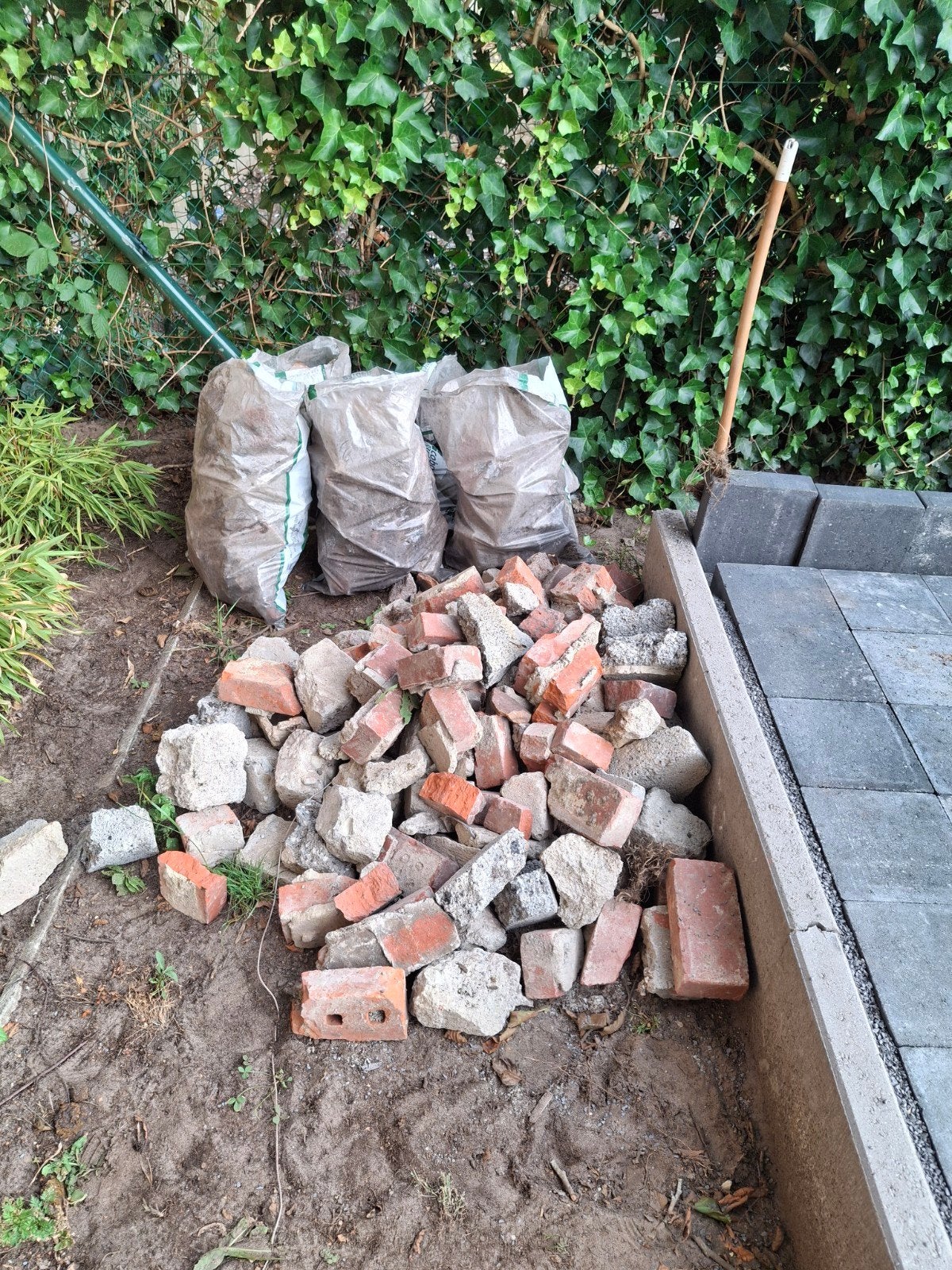 Steenpuin Gratis, Tuin en Terras, Ophalen